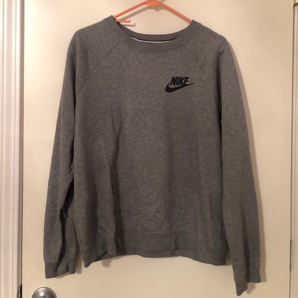 Gray Nike Crewneck, Medium